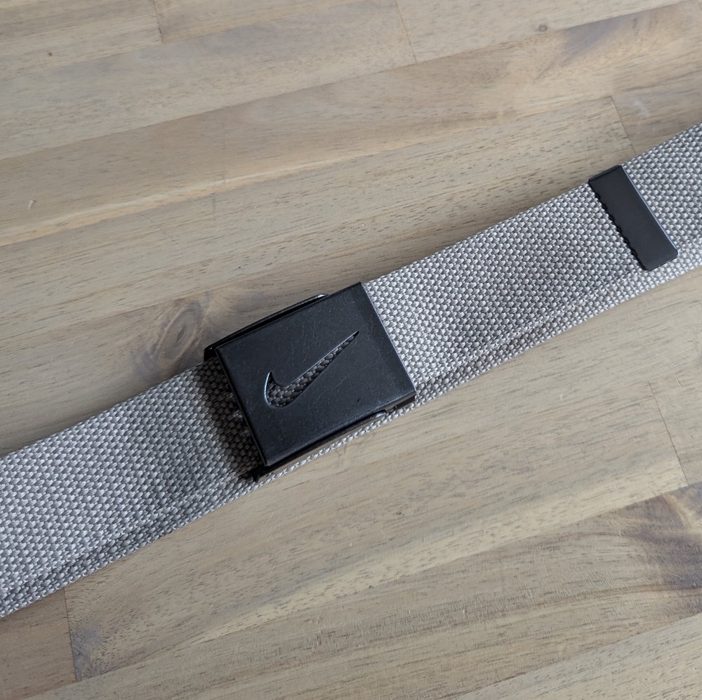 Nike Men's Essentials Stretch Web Belt (One Size)‎